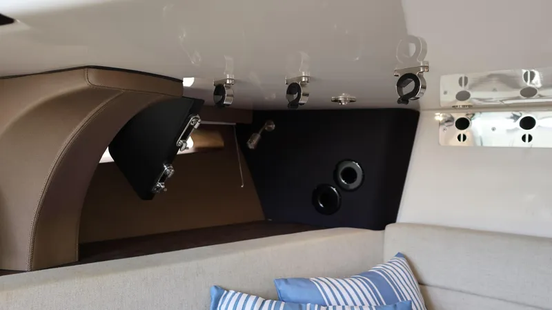 Slide: The Image of Boston Whaler 420 Outrage 2018 - 96