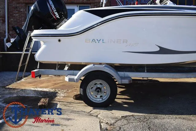 Slide: The Image of Bayliner M15 2025 - 5