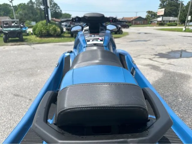 Slide: The Image of Yamaha VX Cruiser HO 2025 - 5