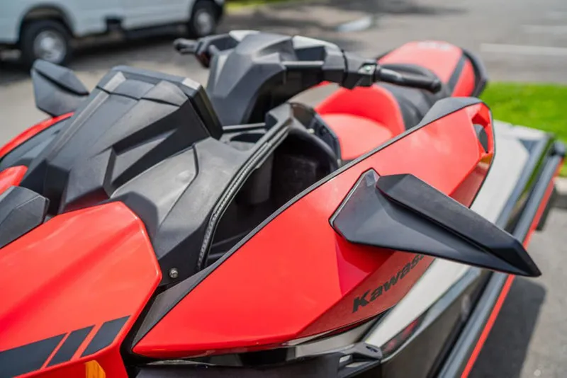 Slide: The Image of Kawasaki Ultra® 310X 2025 - 12