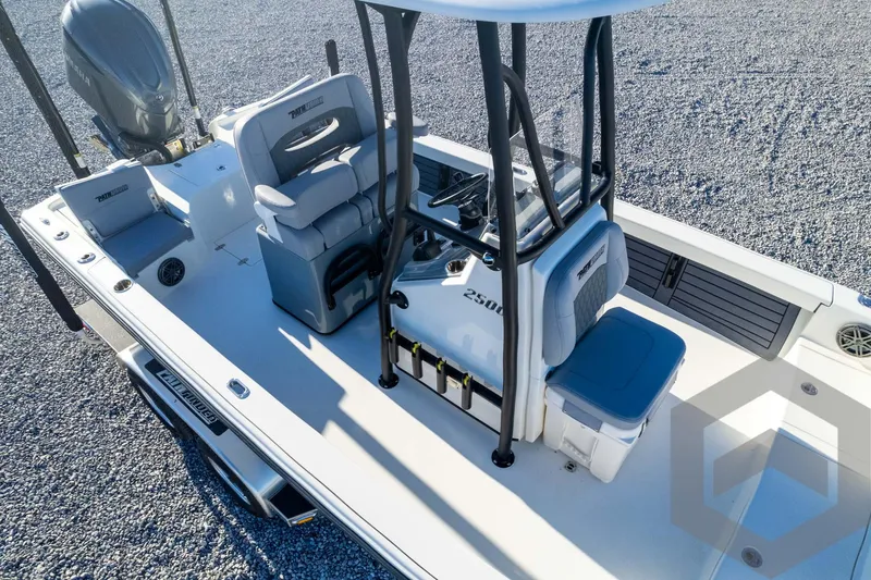 Slide: The Image of Pathfinder 2500 Hybrid 2025 - 66