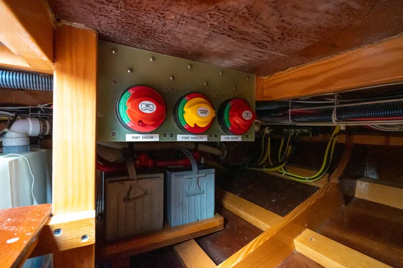 Slide: The Image of Electrical panel and battery setup in 2021 Brooklin Boat Yard 32 Express. - 34
