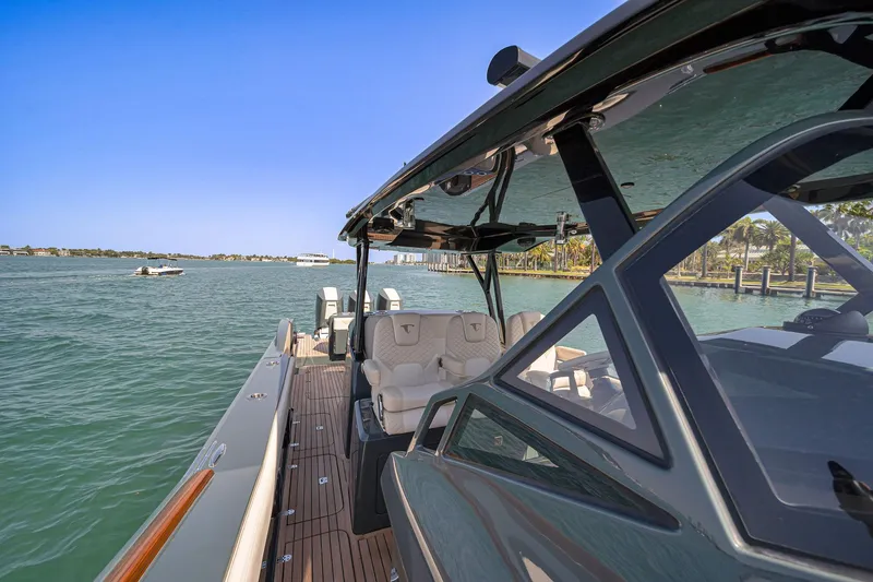 Slide: The Image of Buddy Davis PININFARINA 47 CC 2025 - 57