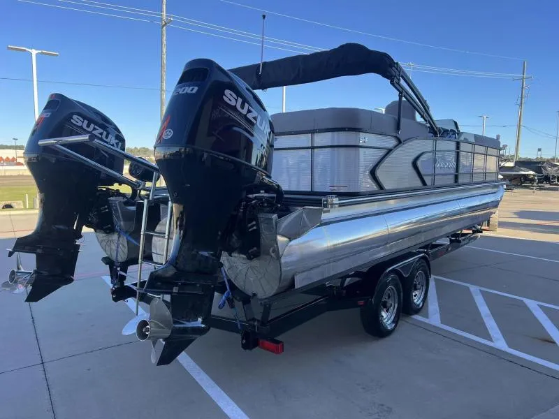 Slide: The Image of Manitou 25 SHP 2022 - 4