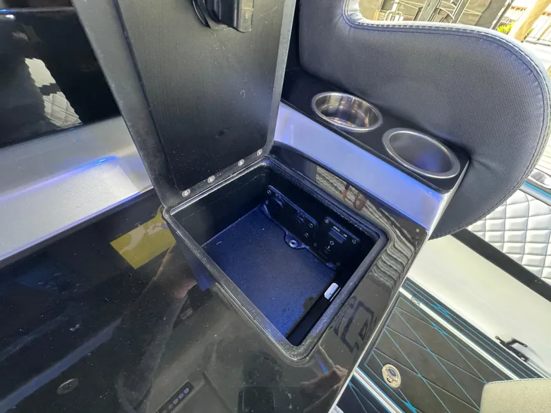 Slide: The Image of Statement 350 Open 2020 - 73