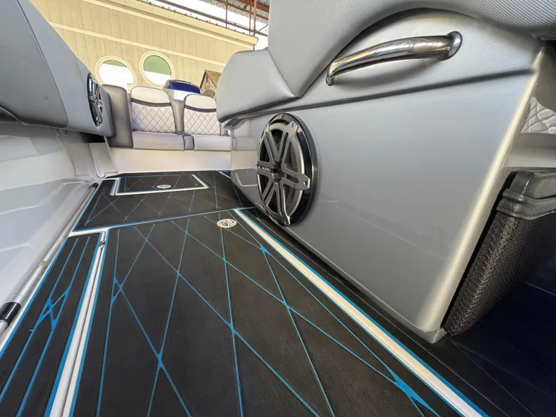 Slide: The Image of Statement 350 Open 2020 - 75