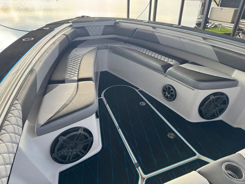 Slide: The Image of Statement 350 Open 2020 - 82