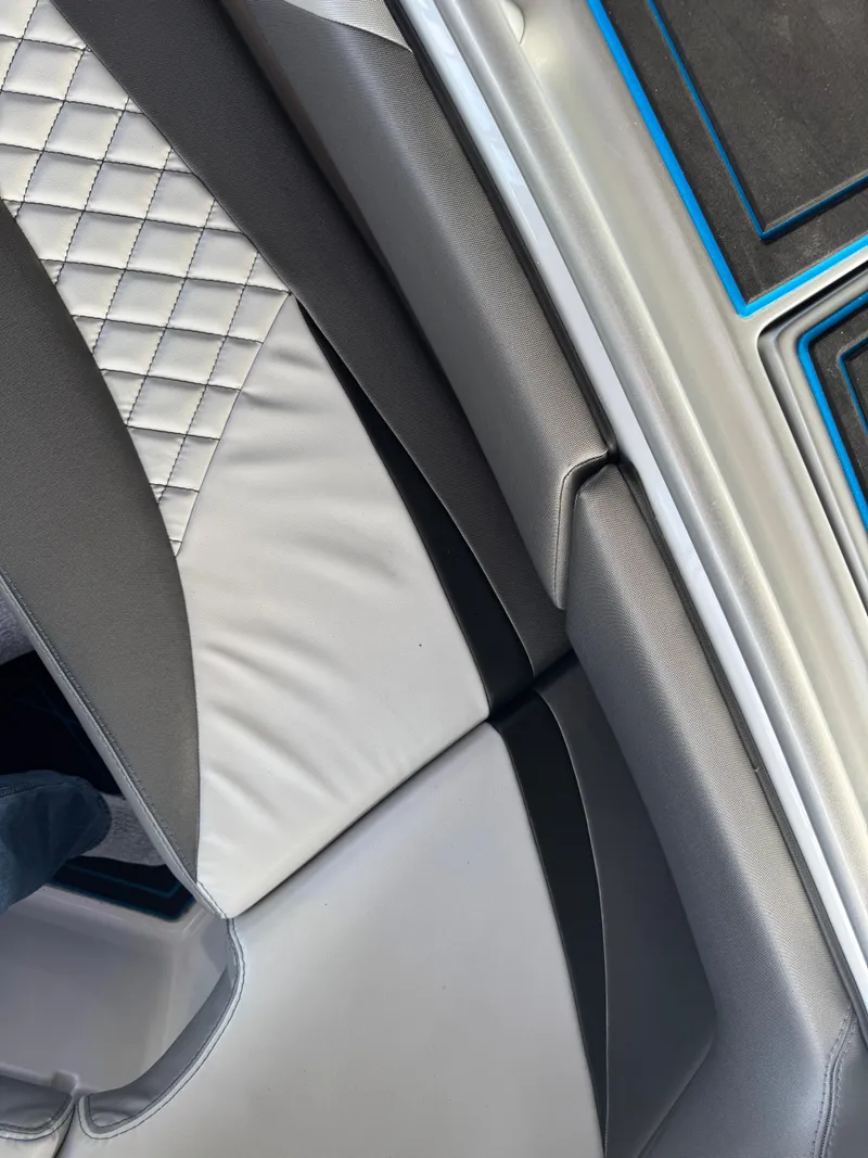 Slide: The Image of Statement 350 Open 2020 - 87