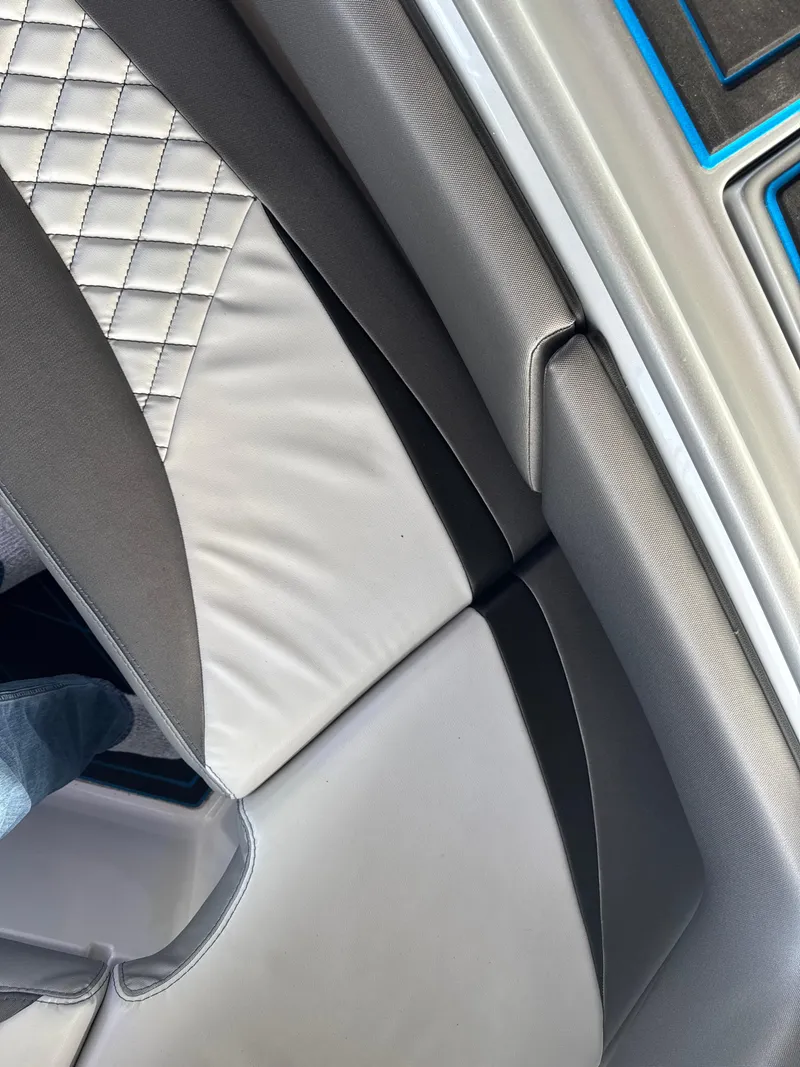 Slide: The Image of Statement 350 Open 2020 - 89