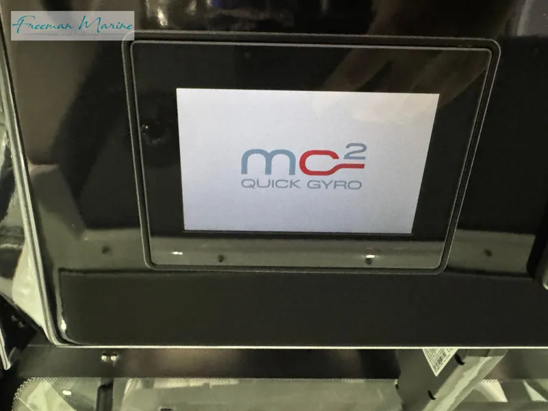 Slide: The Image of Blackfin 332 CC 2022 - 106