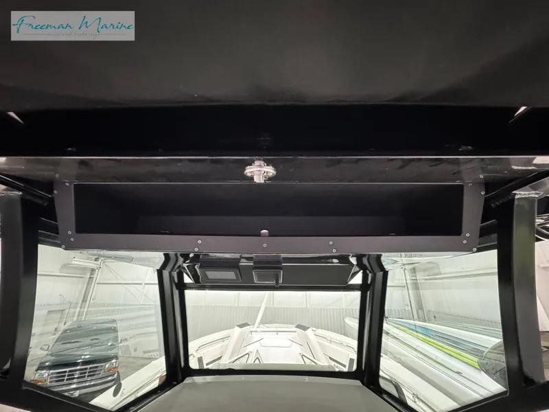 Slide: The Image of Blackfin 332 CC 2022 - 107