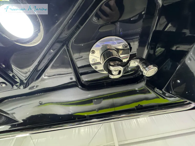 Slide: The Image of Blackfin 332 CC 2022 - 108