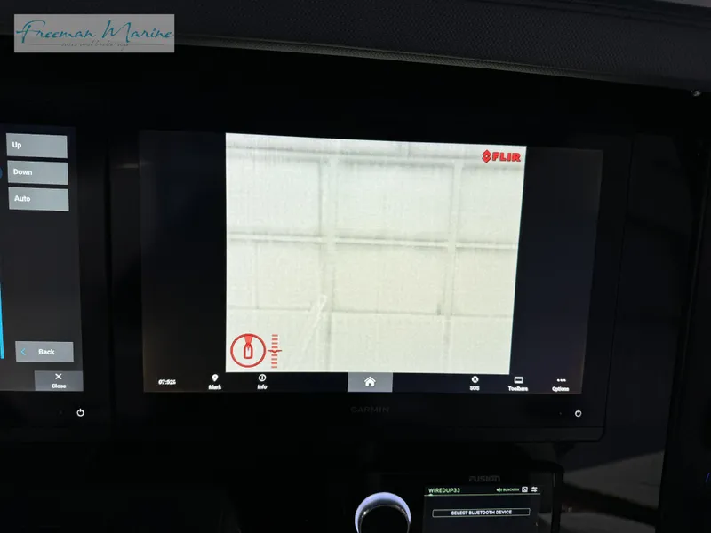 Slide: The Image of Blackfin 332 CC 2022 - 123