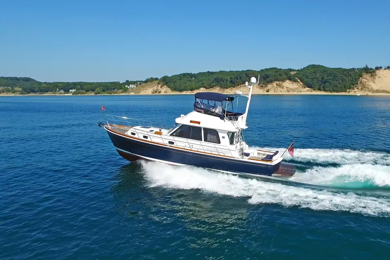 The Image of Grand Banks 46 Eastbay FB 2014 - undefined