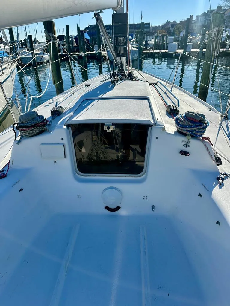 Slide: The Image of 2006 J Boats J/92S sailboat cockpit with marina view. - 22