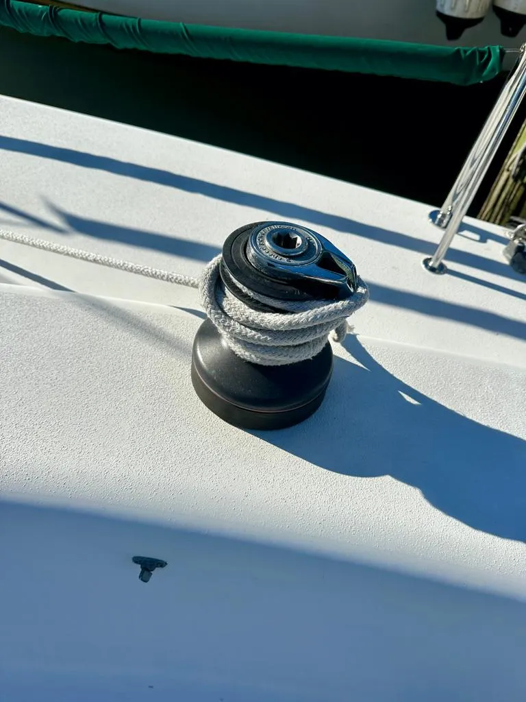 Slide: The Image of Close-up of a winch on a 2006 J Boats J/92S sailboat deck. - 23