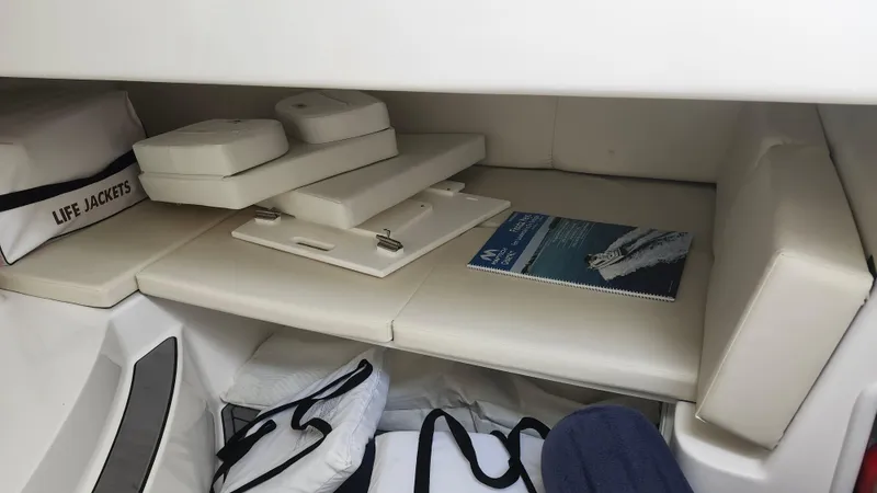 Slide: The Image of Edgewater 280CX Crossover 2023 - 59