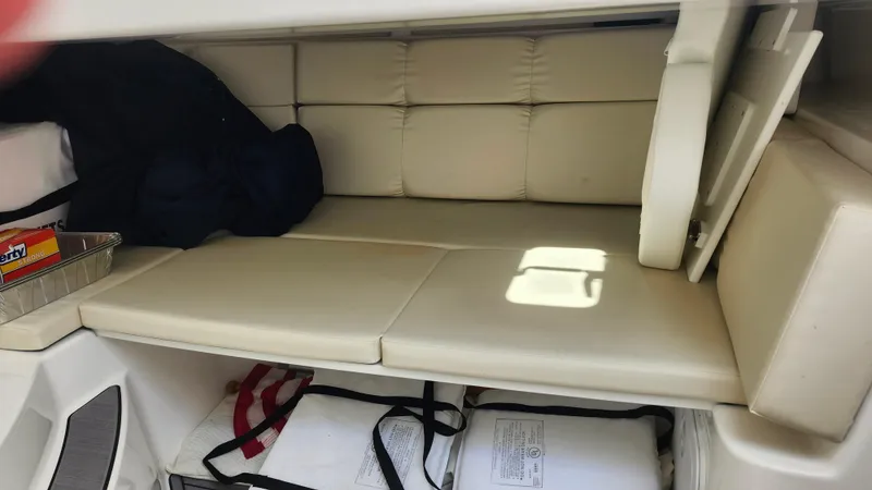 Slide: The Image of Edgewater 280CX Crossover 2023 - 63