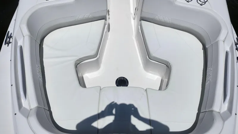 Slide: The Image of Edgewater 280CX Crossover 2023 - 73