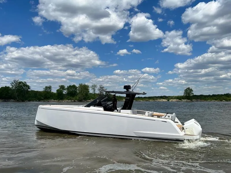 Slide: The Image of Pardo Yachts 38 2022 - 2