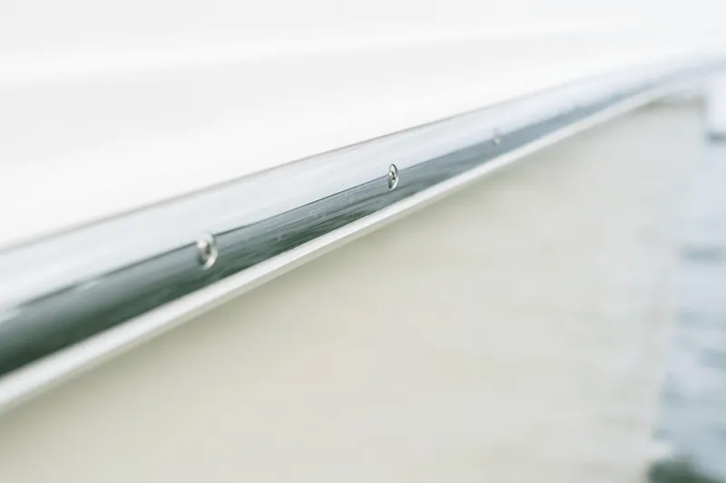 Slide: The Image of Boston Whaler 280 Vantage 2025 - 69