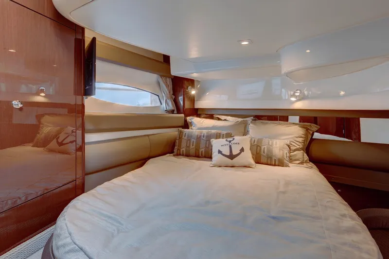 Slide: The Image of Meridian 391 SEDAN - DUAL HELM 2016 - 12