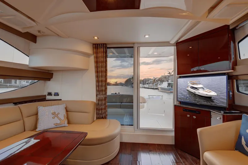 Slide: The Image of Meridian 391 SEDAN - DUAL HELM 2016 - 19