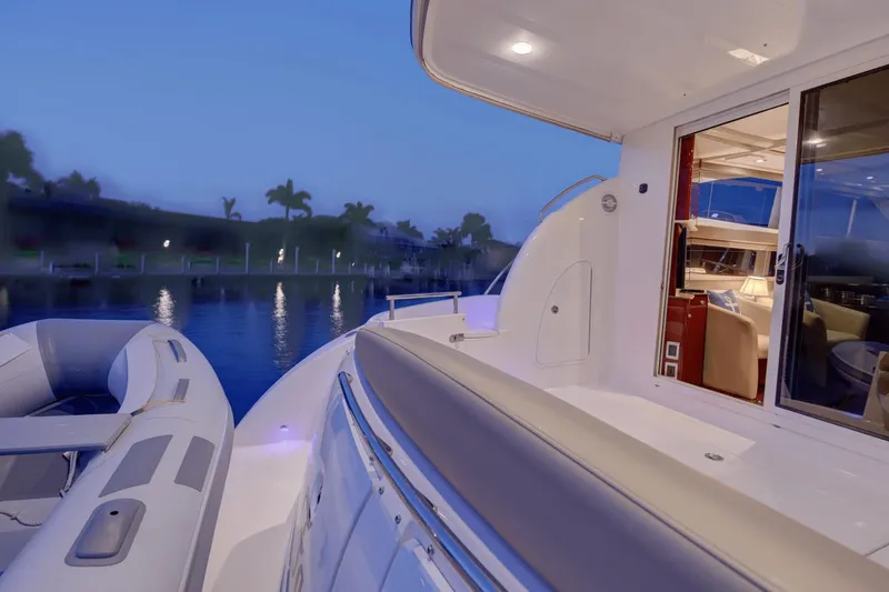 Slide: The Image of Meridian 391 SEDAN - DUAL HELM 2016 - 22