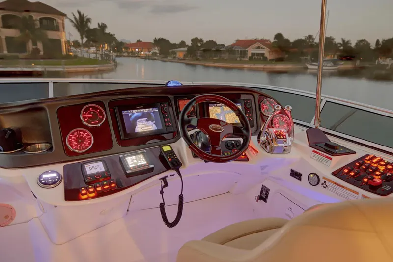 Slide: The Image of Meridian 391 SEDAN - DUAL HELM 2016 - 25