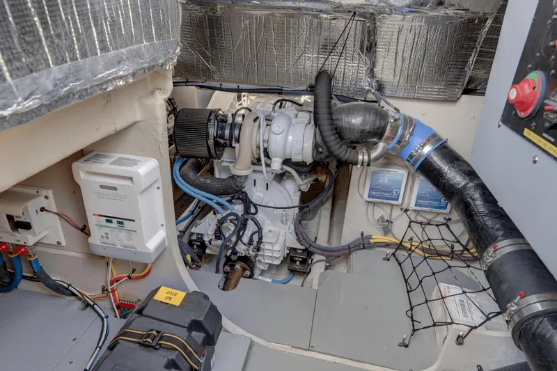 Slide: The Image of Meridian 391 SEDAN - DUAL HELM 2016 - 29