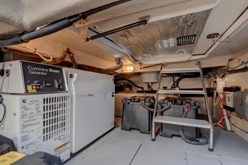 Slide: The Image of Meridian 391 SEDAN - DUAL HELM 2016 - 31