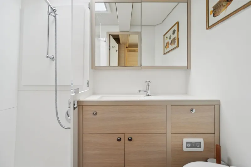 Slide: The Image of Lagoon 620 2014 - 102