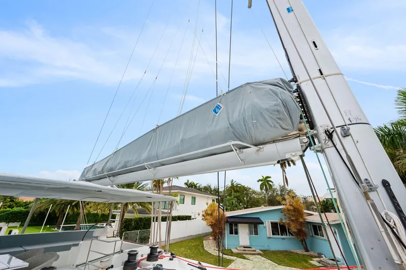 Slide: The Image of Lagoon 620 2014 - 109