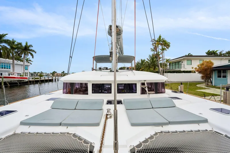 Slide: The Image of Lagoon 620 2014 - 119