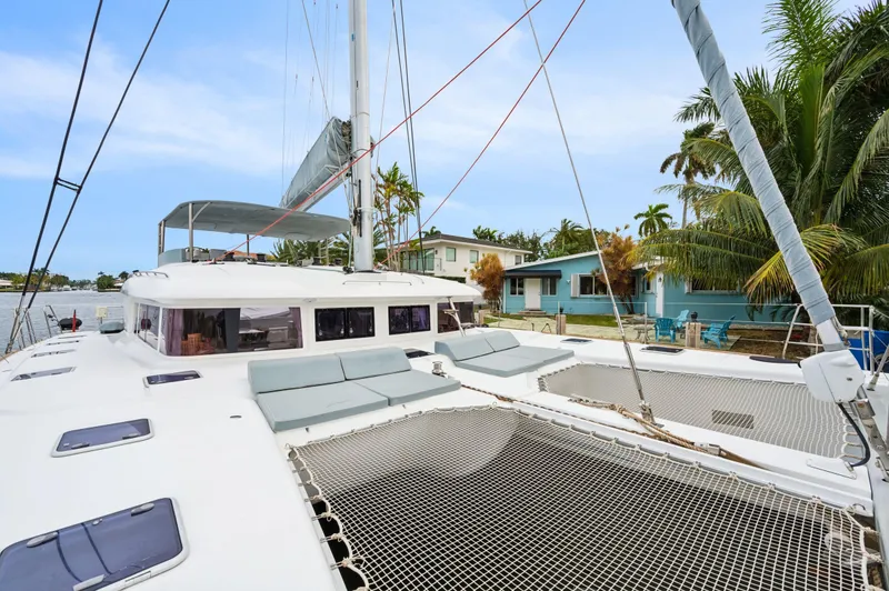 Slide: The Image of Lagoon 620 2014 - 120