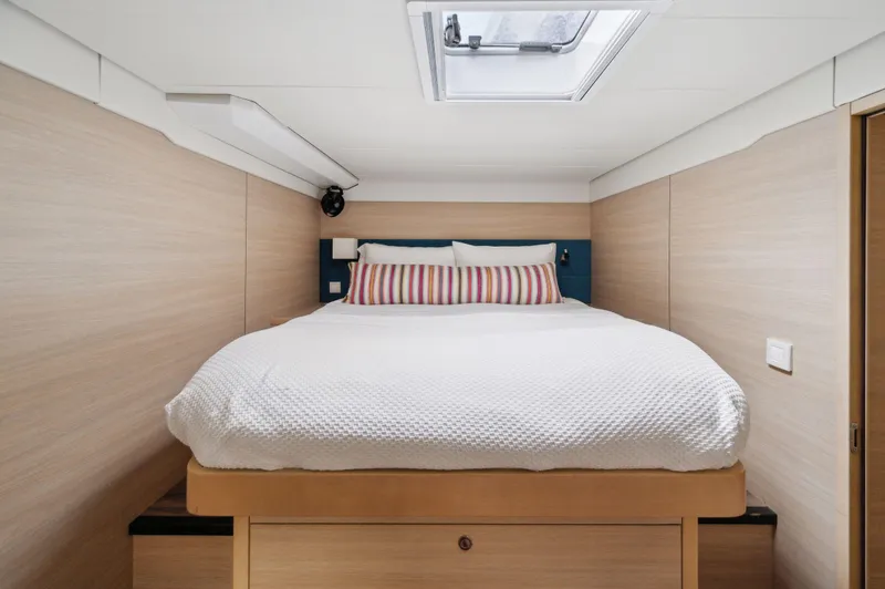 Slide: The Image of Lagoon 620 2014 - 60