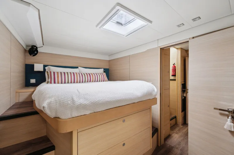 Slide: The Image of Lagoon 620 2014 - 61