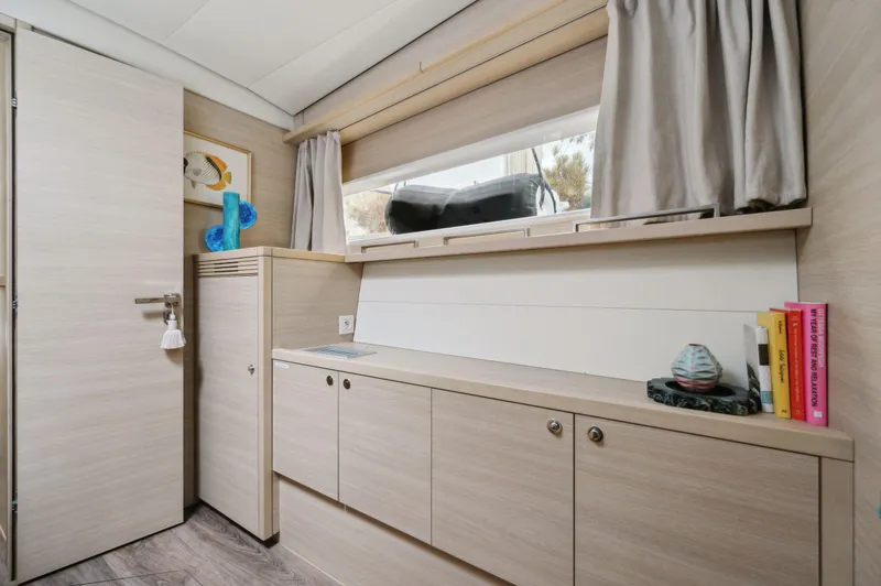 Slide: The Image of Lagoon 620 2014 - 62