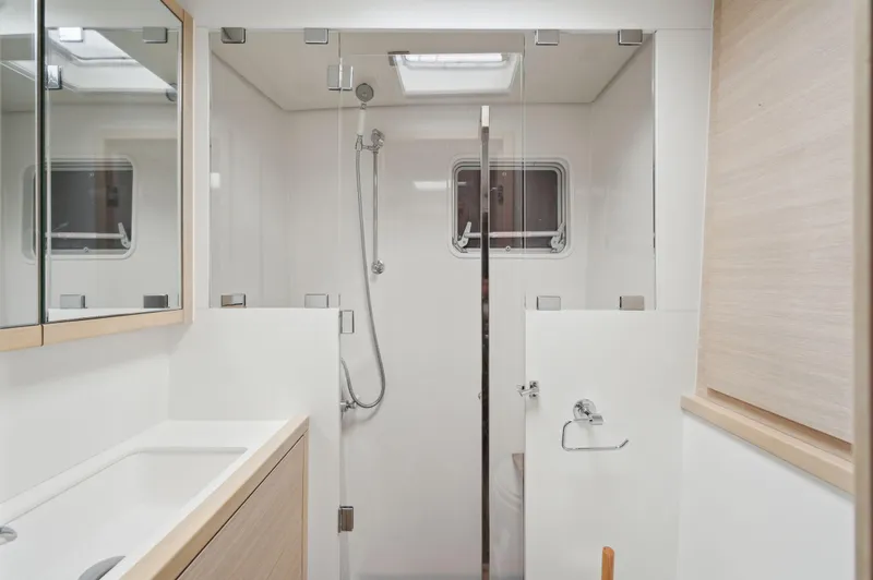 Slide: The Image of Lagoon 620 2014 - 63