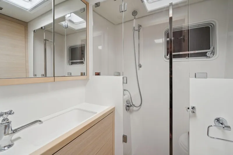 Slide: The Image of Lagoon 620 2014 - 64