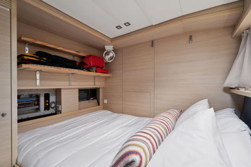 Slide: The Image of Lagoon 620 2014 - 67