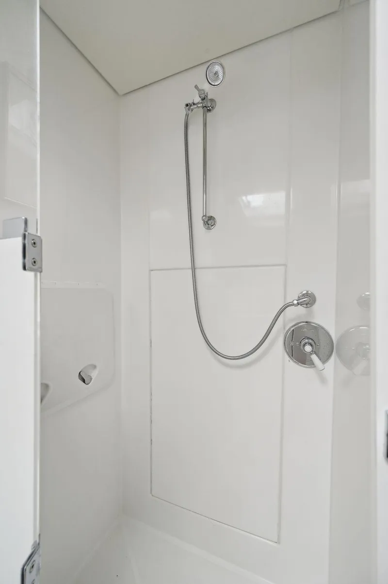 Slide: The Image of Lagoon 620 2014 - 80