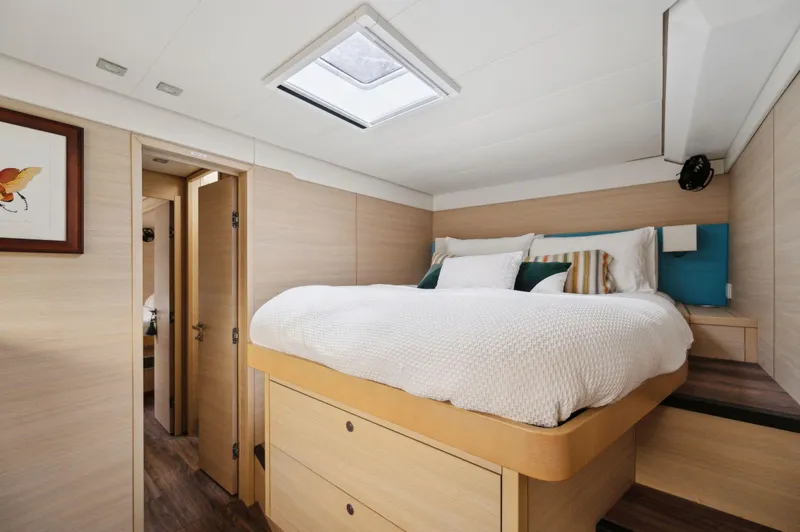 Slide: The Image of Lagoon 620 2014 - 83