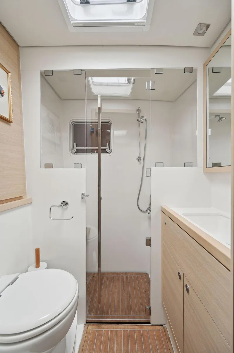 Slide: The Image of Lagoon 620 2014 - 86