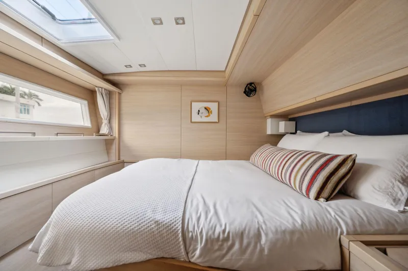 Slide: The Image of Lagoon 620 2014 - 87