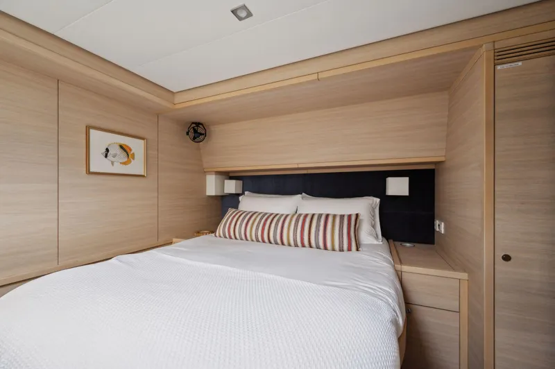 Slide: The Image of Lagoon 620 2014 - 88