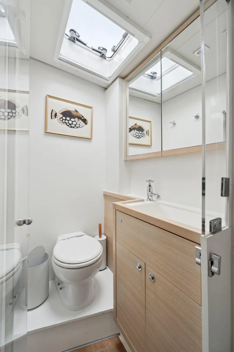 Slide: The Image of Lagoon 620 2014 - 94