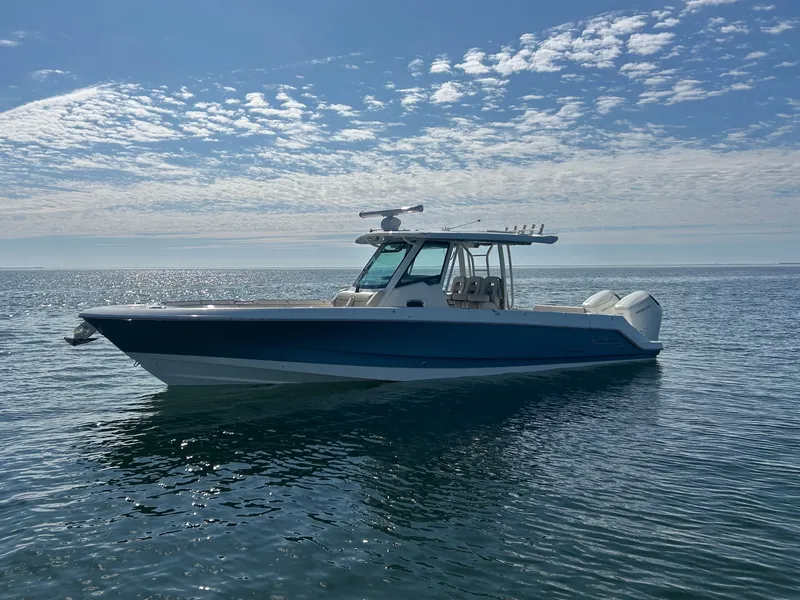 Slide: The Image of Boston Whaler 360 Outrage 2026 - 2