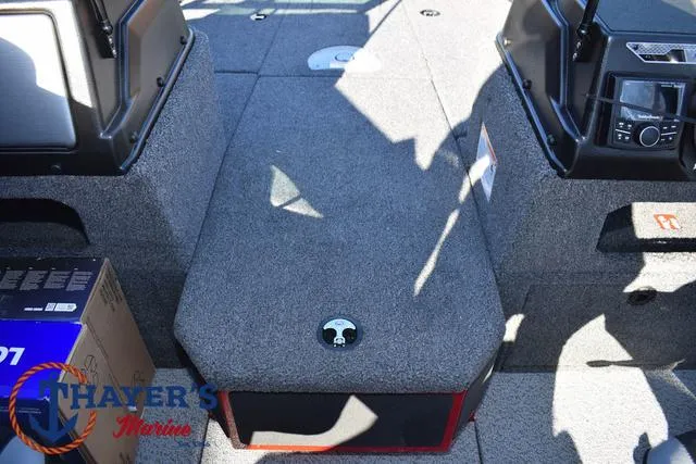 Slide: The Image of Lund 1775 Impact XS Sport 2025 - 34