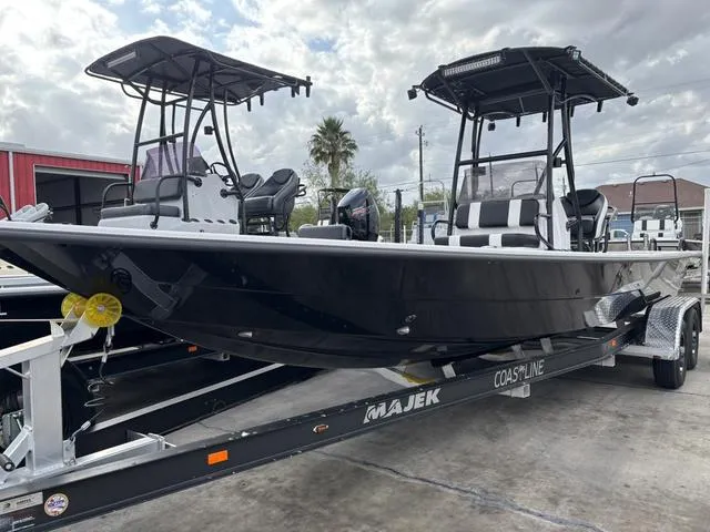 Slide: The Image of Majek 25 Xtreme 2025 - 3